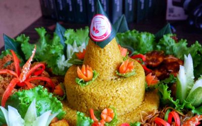 Nasi Tumpeng Malang: Simbol Syukur, Tradisi Rasa, dan Pesta Ulang Tahun yang Bermakna